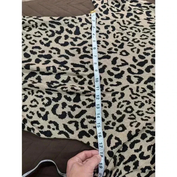 Cheetah print knit 3/4 long sleeve sweater by BYDesign size L - Picture 5 of 6